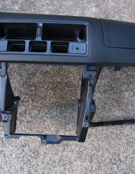 Tablier VW GOLF IV ano 1998 a 2003 em bom estado