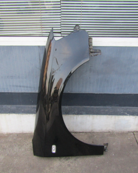 Guarda lamas direito AUDI A4 B7 Original