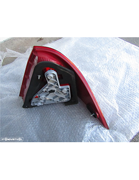 Farolim tras esquerdo Mercedes class c( W203) original em bom estado