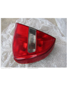 Farolim trás Mitsubishi Carisma ano 2001