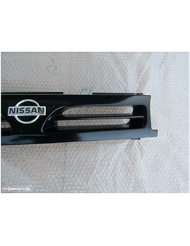 Grelha Nissan Primera I fase I ano 1990 a 1996