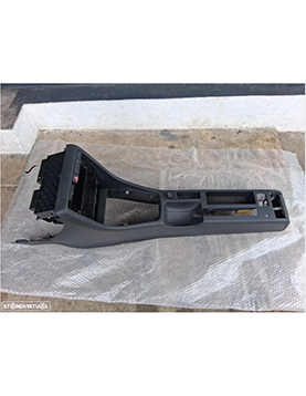 Consola central Audi a4 b6/b7 ano 2001 a 2008 em bom estado